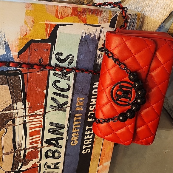 Badgley Mischka Red Crossbody Bag with Quilted Design - Picture 12 of 14